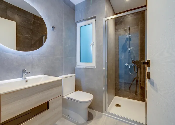 Apartament Stylish Penthouse Rooftop Hot Tub Harbour Views Sliema