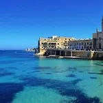 Stylish Penthouse Rooftop Hot Tub Harbour Views * Sliema