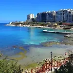Stylish Penthouse Rooftop Hot Tub Harbour Views Apartment
