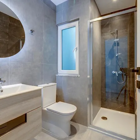 Daire Stylish Penthouse Rooftop Hot Tub Harbour Views Sliema