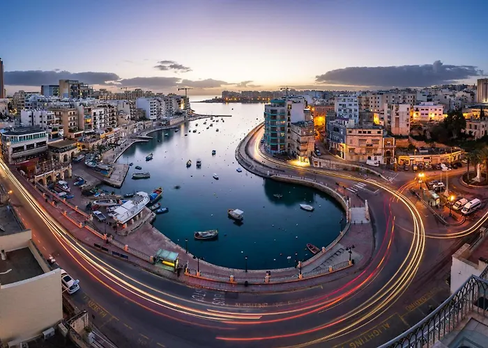 Stylish Penthouse Rooftop Hot Tub Harbour Views Apartament Sliema